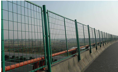 昭阳区道路护栏蓝球场围网 - 价格